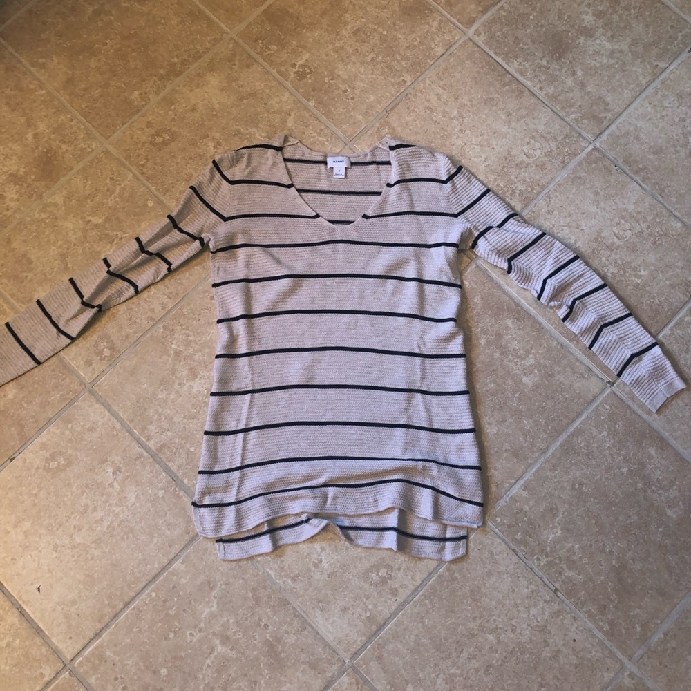 Sweater - Picture 5 of 6